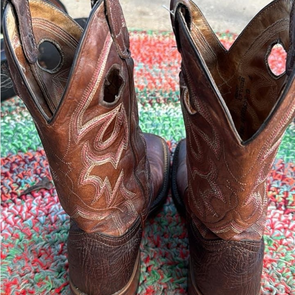 Women Boulet boot size 7